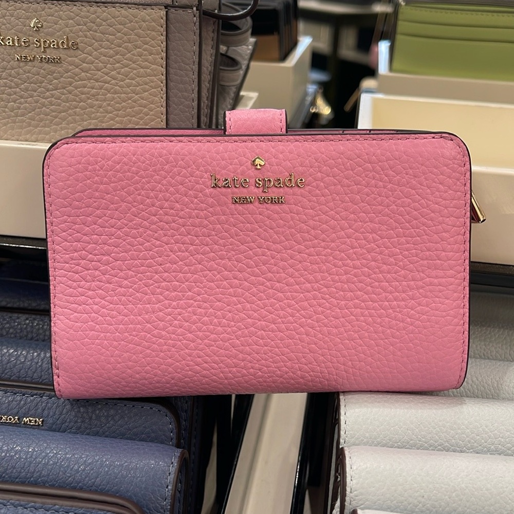Kate Spade Lena Medium Bifold Wallet
Mandawilla
NWT - Picture 16 of 16